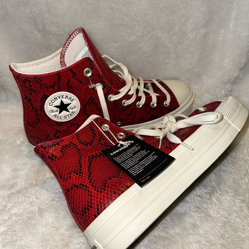 Converse Unisex Red Leather All Star High-Tops Sz (10.5 Women’s or Men’s 8.5) - Picture 9 of 14